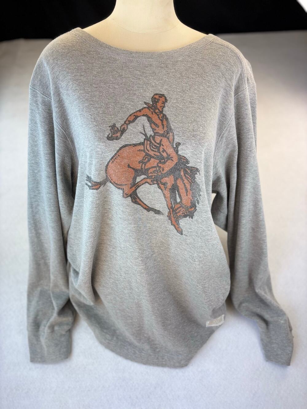 Retro Brand Woman's XL Wyoming Cowboys Long Sleeve Sweatshirt Grey Western